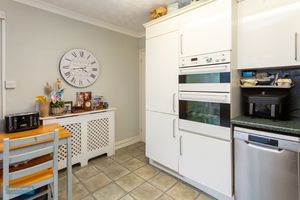 Kitchen- click for photo gallery